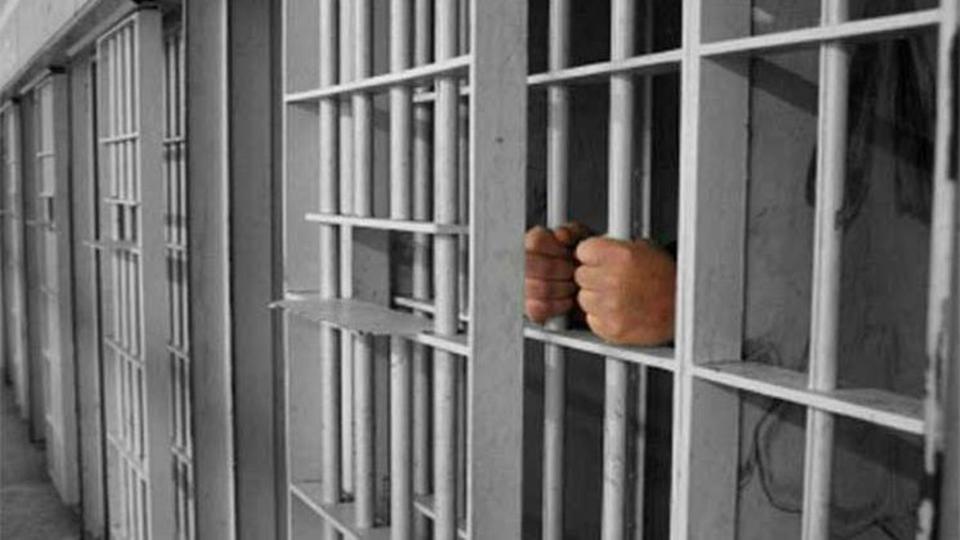 الفرق بين عقوبة السجن والسجن المشدد