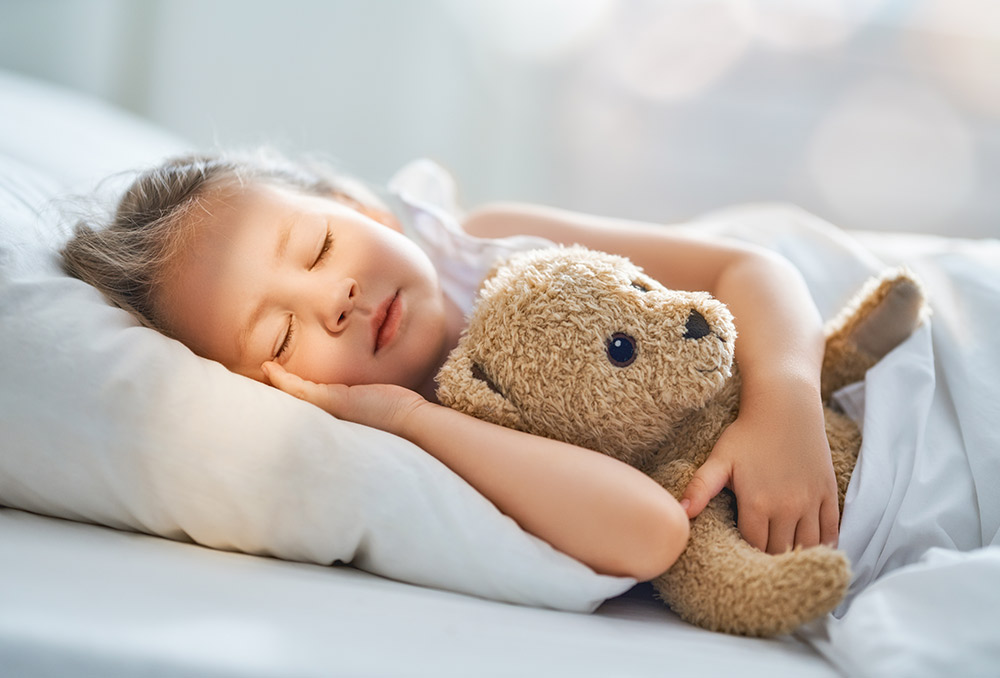 نصائح لتعليم الطفل النوم لوحده
