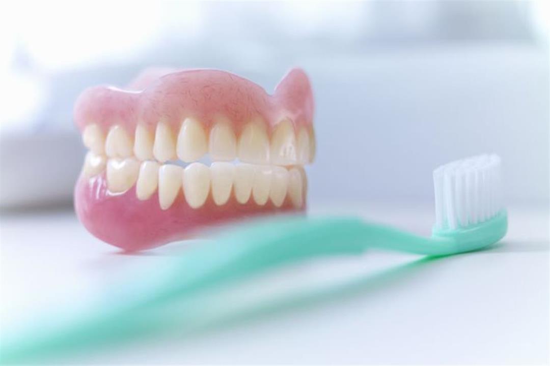 الطريقة السليمة للعناية بالأسنان