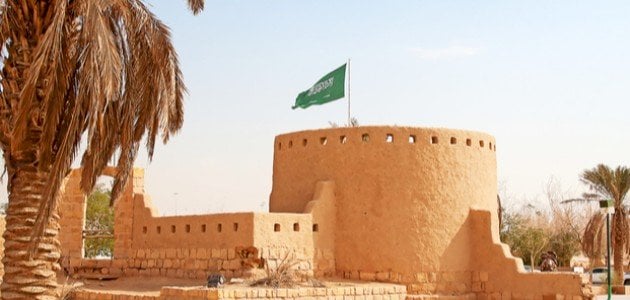 عادات وسمات المجتمع السعودي