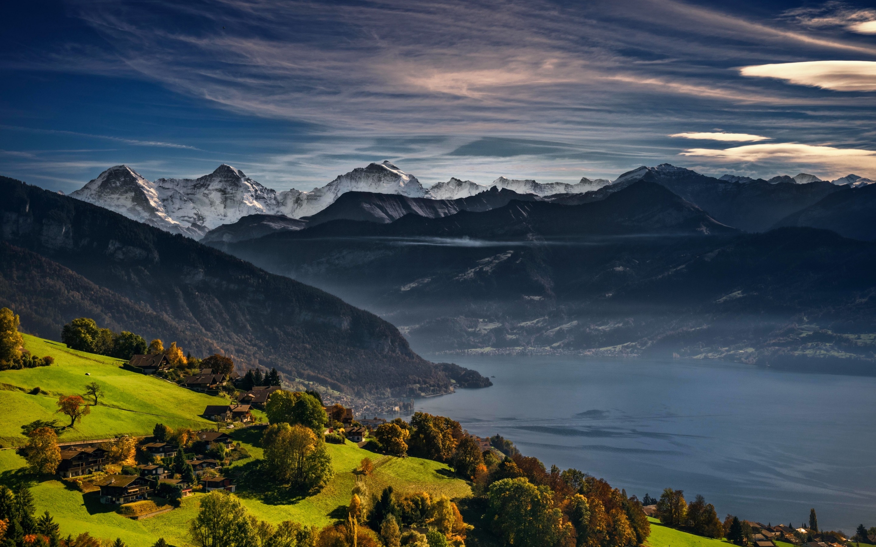 السياحة في ثون السويسرية