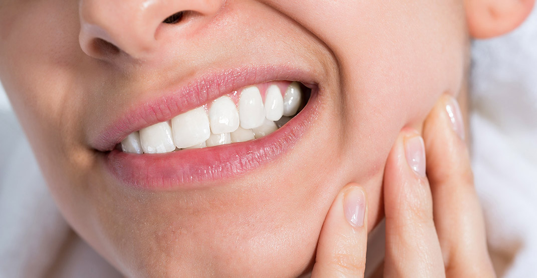 اسباب الاصابة بحساسية الاسنان